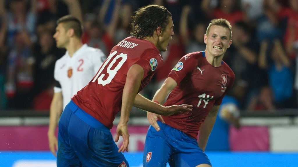 nhan-dinh-bong-da-euro-2020-bulgaria-vs-ch-sec-00h00-18-11-2019-o8-03