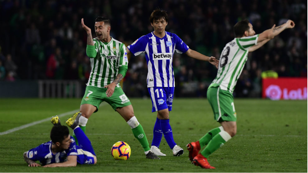 nhan-dinh-bong-da-tay-ban-nha-alaves-vs-real-betis-22h00-05-01-2020-o8-03
