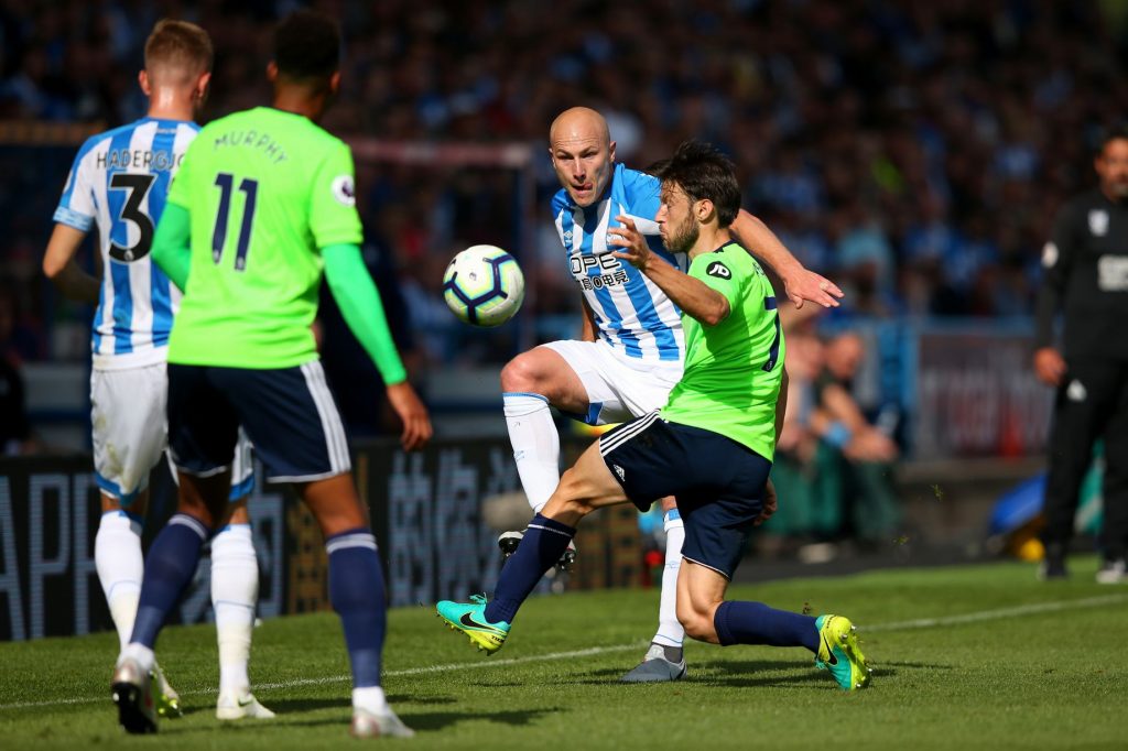 nhan-dinh-bong-da-anh-huddersfield-vs-cardiff-02h45-13-02-2020-o8-03