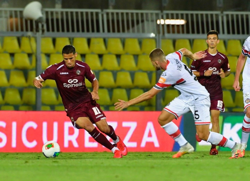 Livorno-vs-Crotone-soi-keo-4